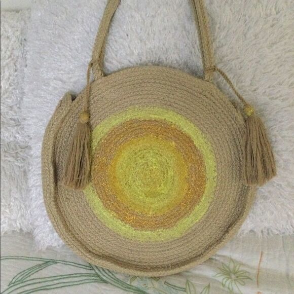 Woven circle round bag glitter glam 13” diameter - Picture 9 of 9